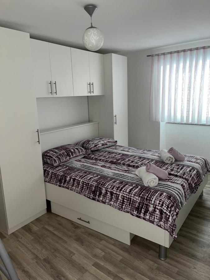 Apartmani Marina 크리크베니카 외부 사진