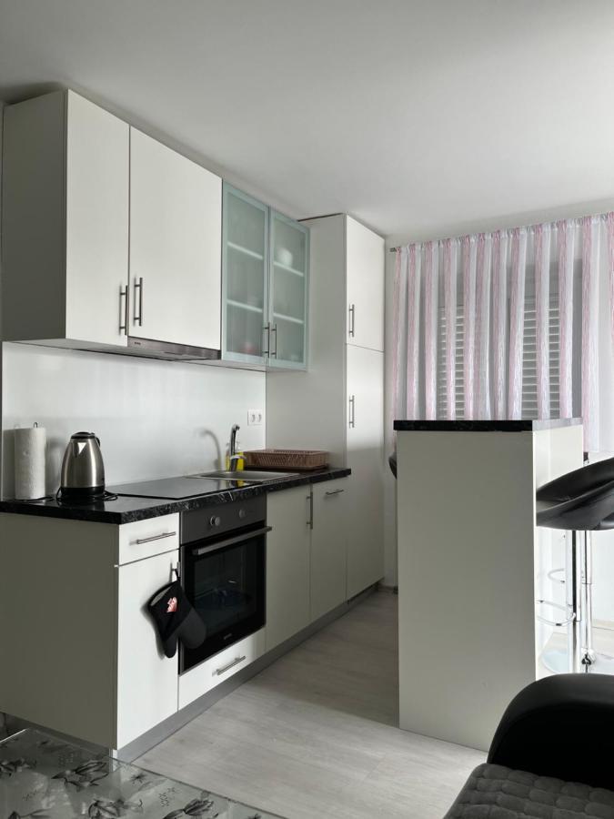 Apartmani Marina 크리크베니카 외부 사진