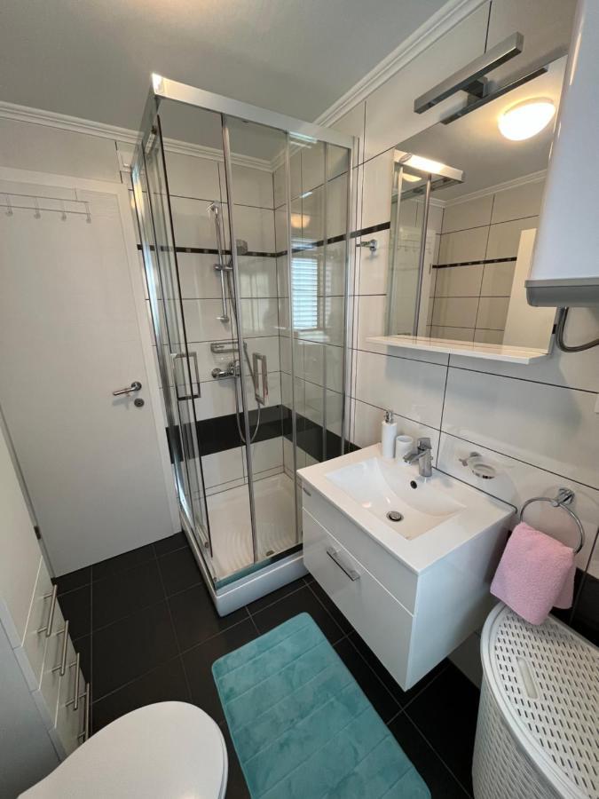 Apartmani Marina 크리크베니카 외부 사진
